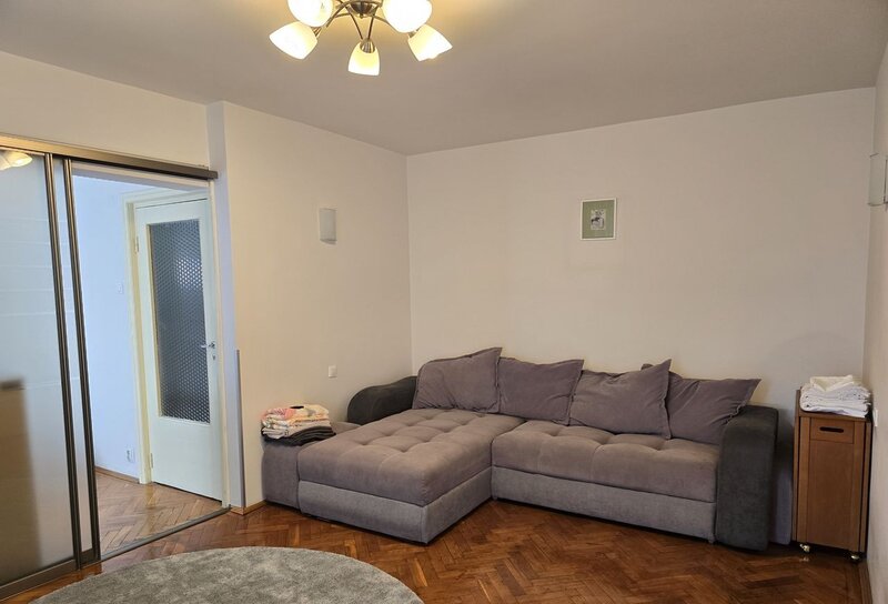 Stefan cel Mare x Vviitorului langa metrou Oobor