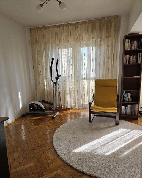 Stefan cel Mare x Vviitorului langa metrou Oobor